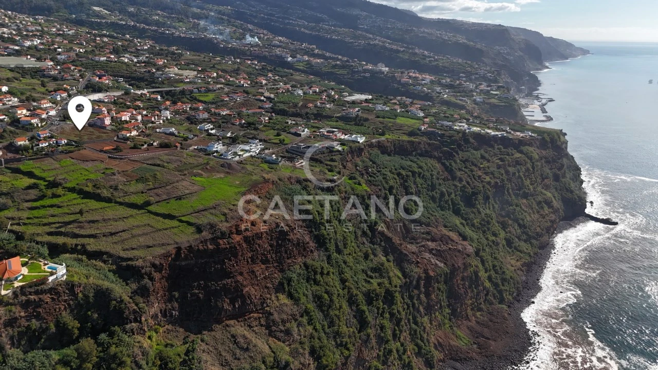 Terreno para Venda em Estreito da Calheta Foto 6