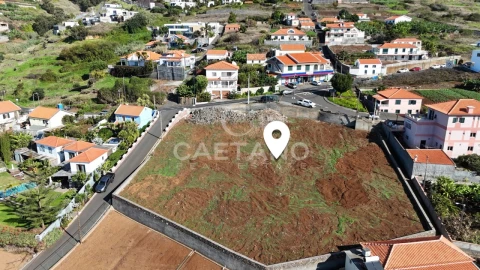 Terreno para Venda em Estreito da Calheta