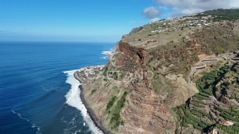 Terreno para Venda em Estreito da Calheta