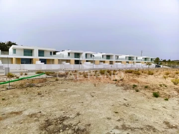 Moradia T3 para Venda em Lagos (São Sebastião e Santa Maria)