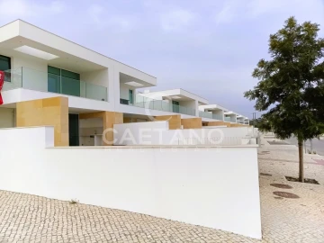 Moradia T3 para Venda em Lagos (São Sebastião e Santa Maria)
