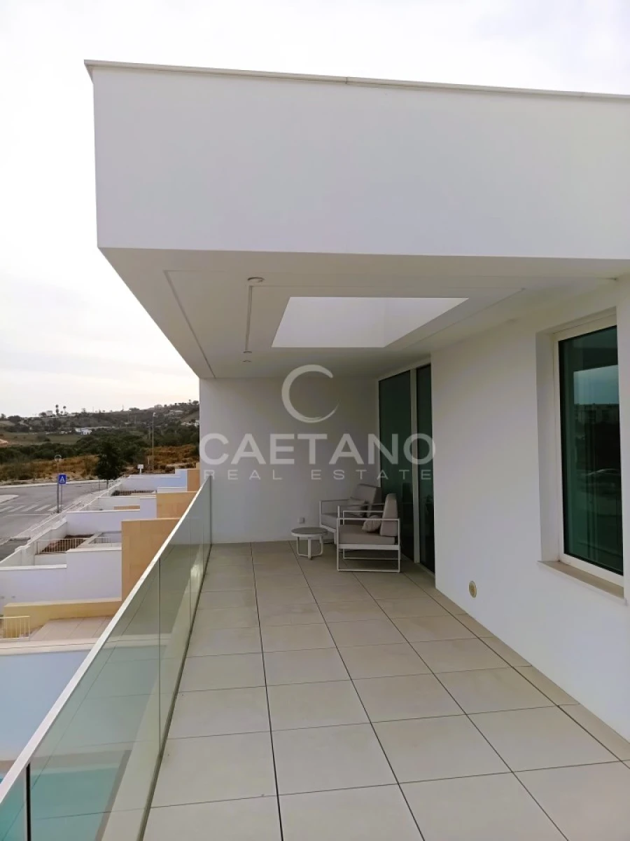 Moradia T3 para Venda em Lagos (São Sebastião e Santa Maria) Foto 40
