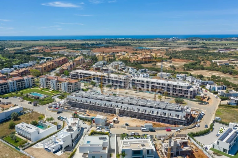 Apartamento T2 para Venda em Quarteira Foto 24