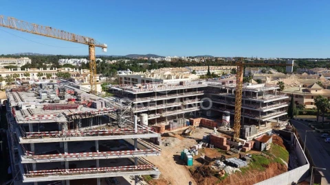 Apartamento T4 para Venda em Quarteira