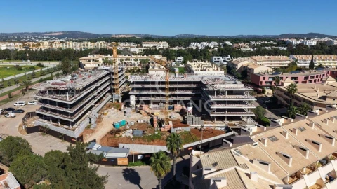 Apartamento T4 para Venda em Quarteira