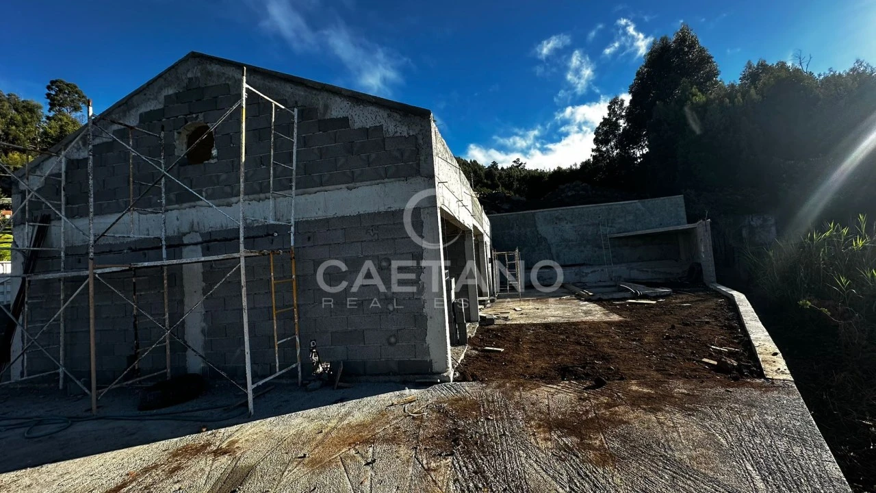 Moradia T2 para Venda em Calheta Foto 13