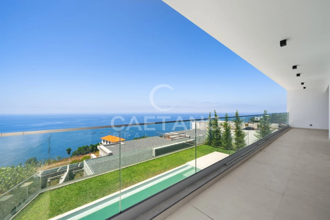 Moradia T4 para Venda em Arco da Calheta Foto 38