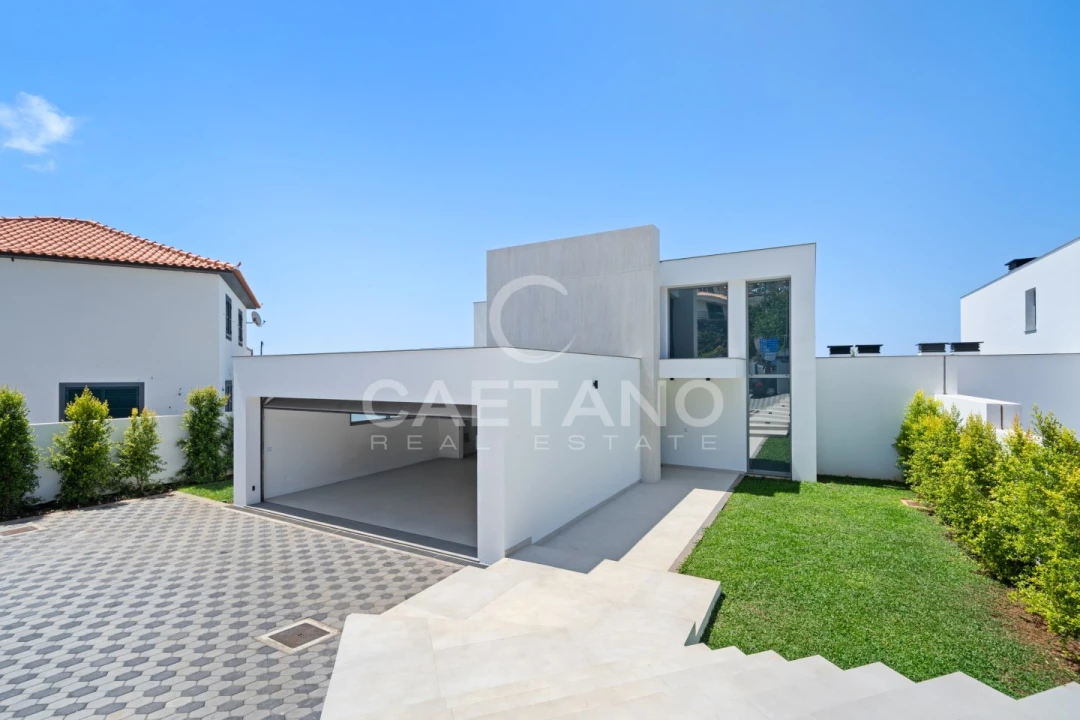 Moradia T4 para Venda em Arco da Calheta Foto 49