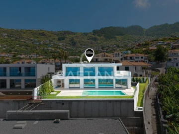 Moradia T4 para Venda em Arco da Calheta