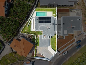 Moradia T4 para Venda em Arco da Calheta