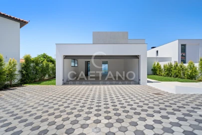 Moradia T4 para Venda em Arco da Calheta