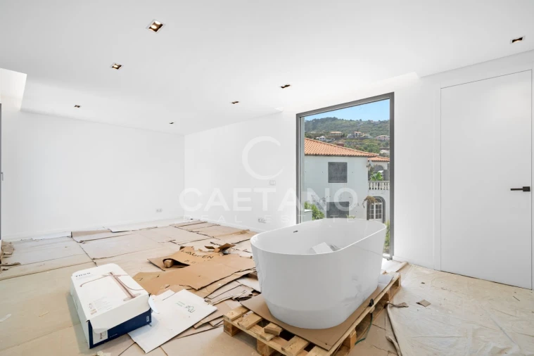 Moradia T4 para Venda em Arco da Calheta Foto 17