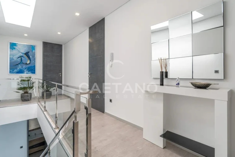 Moradia T3 para Venda em Arco da Calheta Foto 32