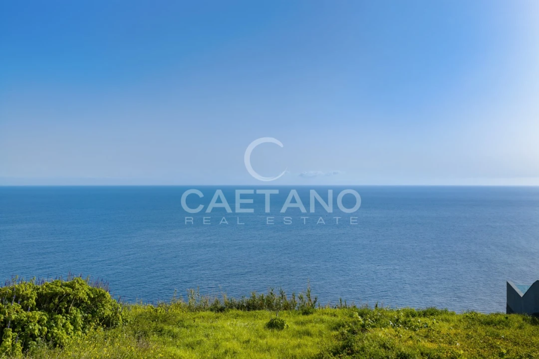 Terreno para Venda em Estreito da Calheta Foto 1