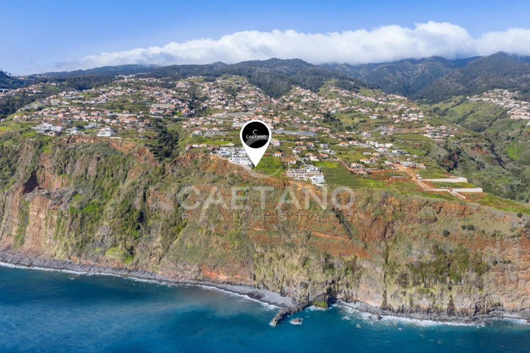 Terreno para Venda em Estreito da Calheta Foto 3