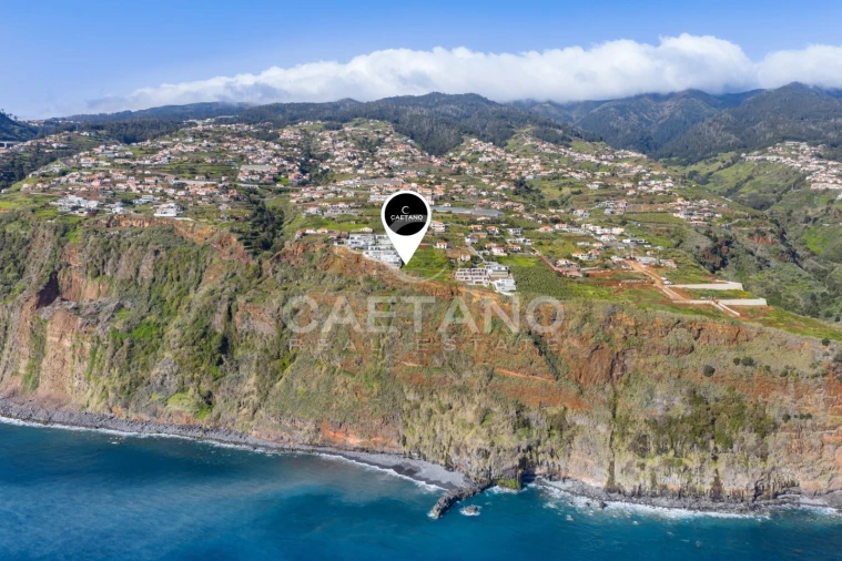 Terreno para Venda em Estreito da Calheta Foto 3