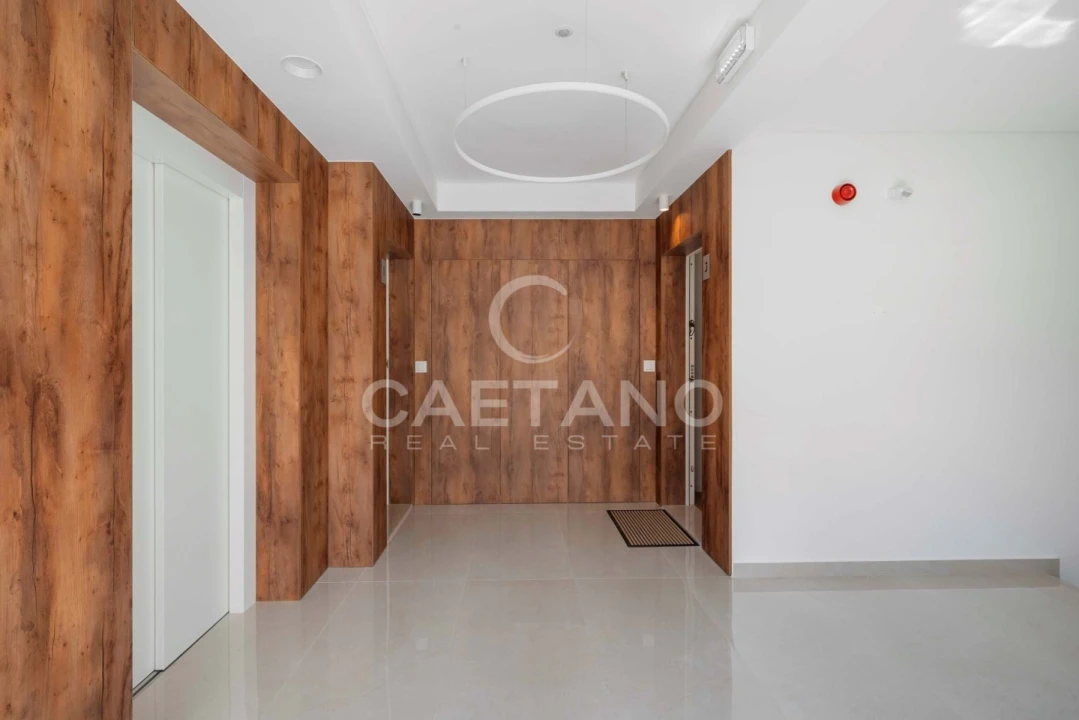 Apartamento T2 para Venda em São Martinho Foto 4