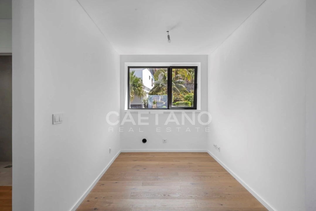 Apartamento T2 para Venda em São Martinho Foto 5