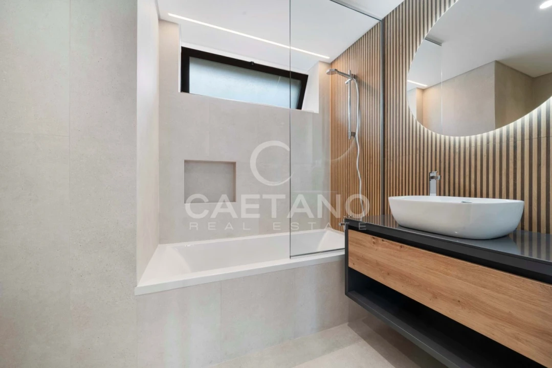 Apartamento T2 para Venda em São Martinho Foto 6