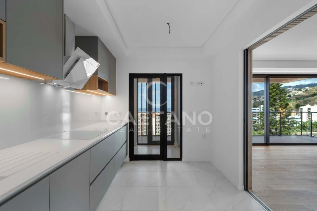 Apartamento T2 para Venda em São Martinho Foto 31