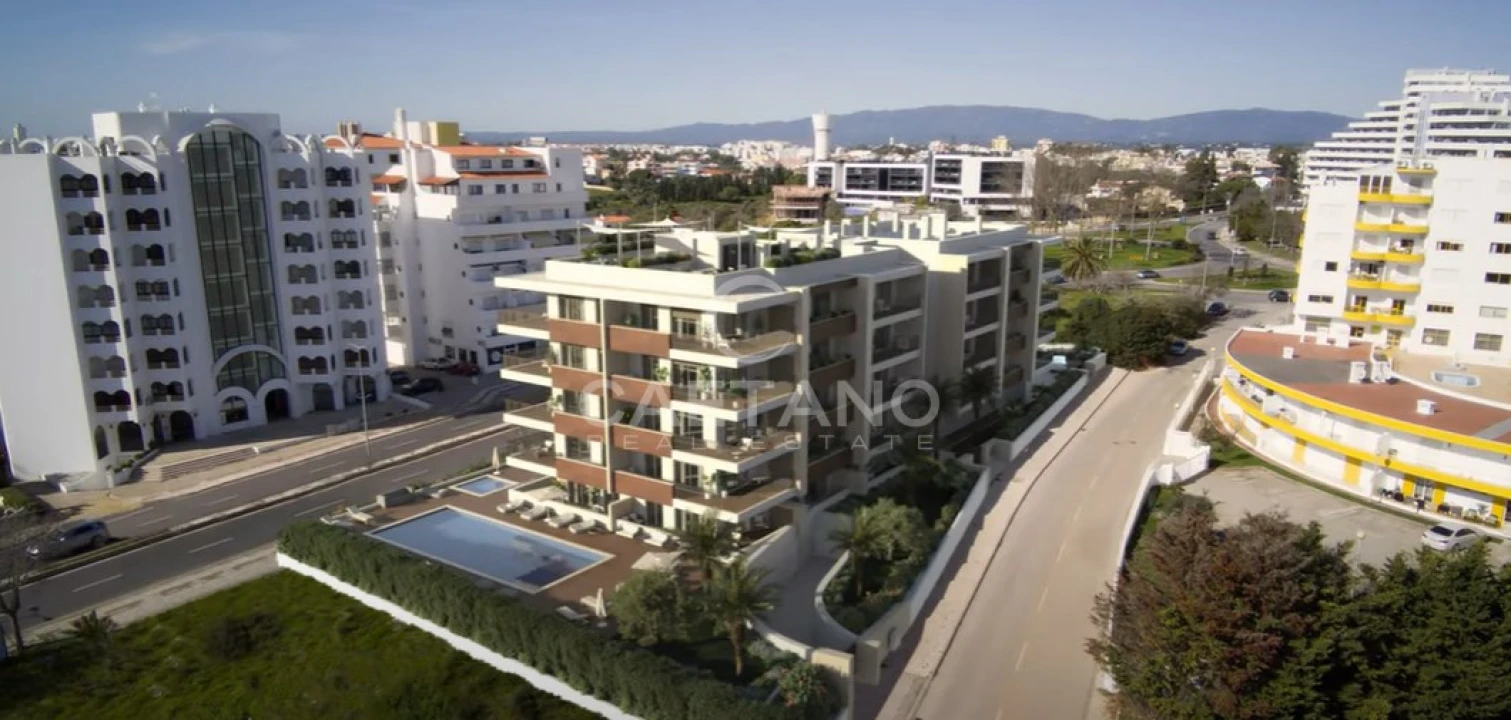 Apartamento T2 para Venda em Portimão Foto 8