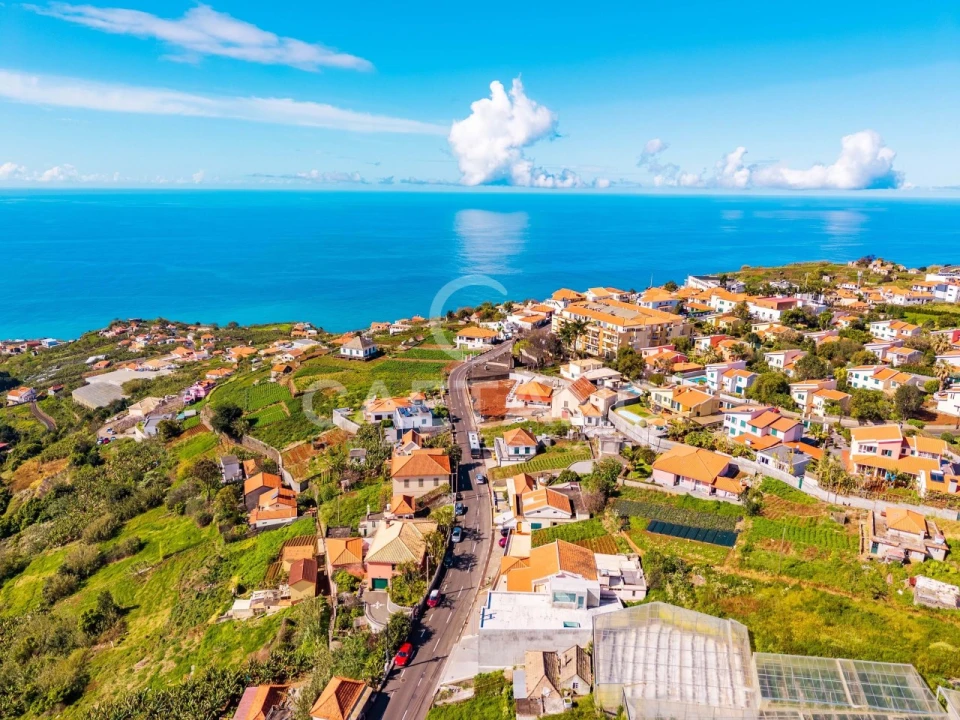 Moradia T5 para Venda em Canhas Foto 4