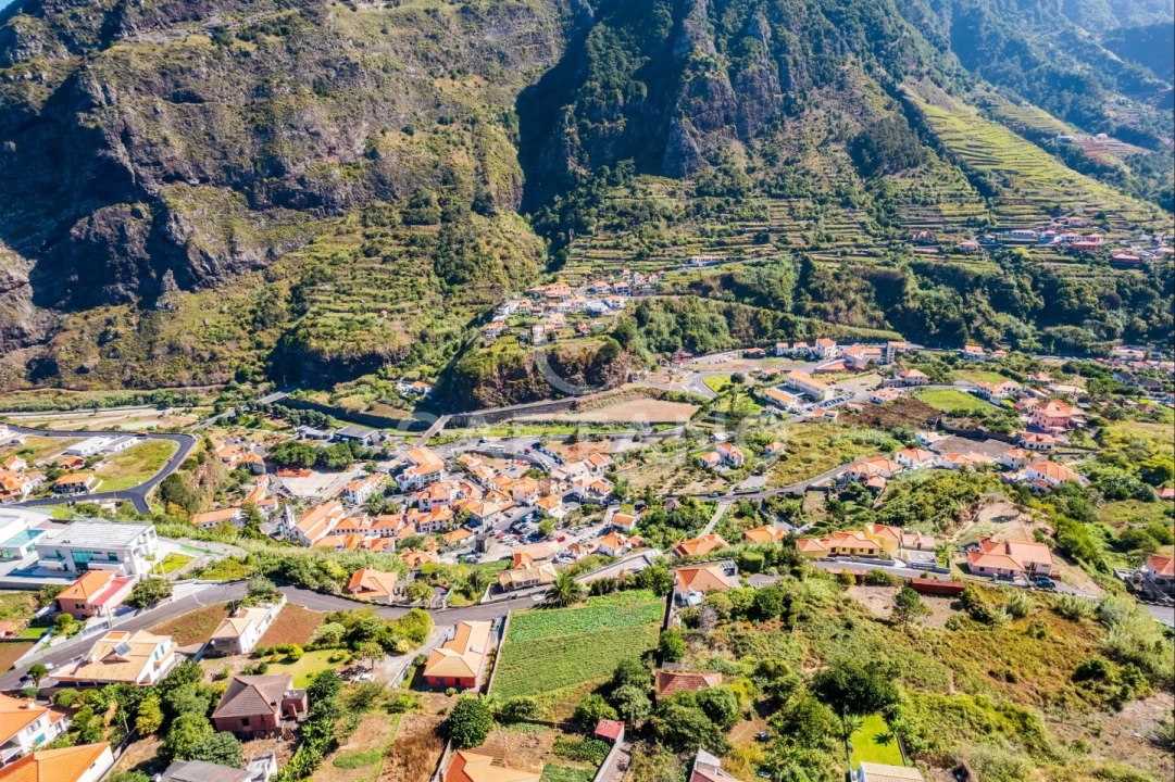 Moradia T4 para Venda em São Vicente Foto 13