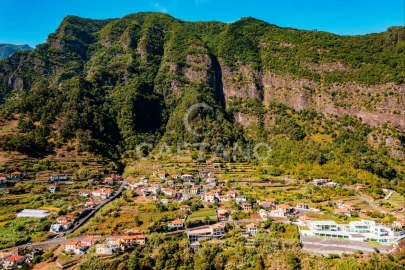 Moradia T4 para Venda em São Vicente