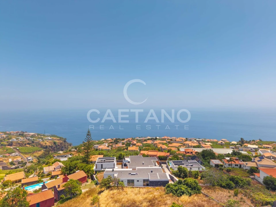 Moradia T4 para Venda em Estreito da Calheta Foto 56