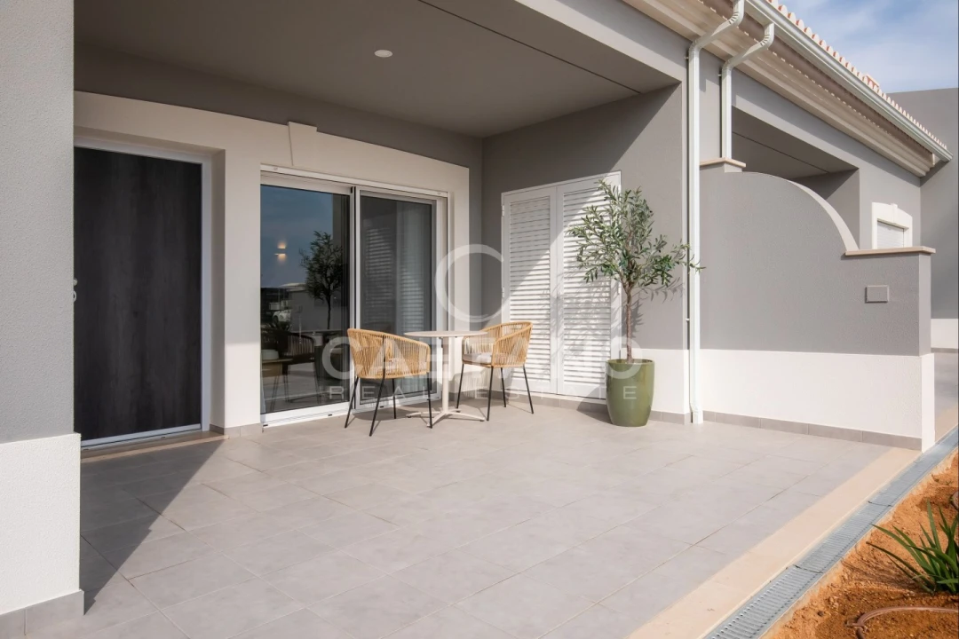 Moradia T2 para Venda em Lagos (São Sebastião e Santa Maria) Foto 10