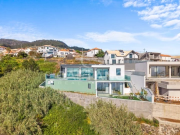 Moradia T3 para Venda em Arco da Calheta