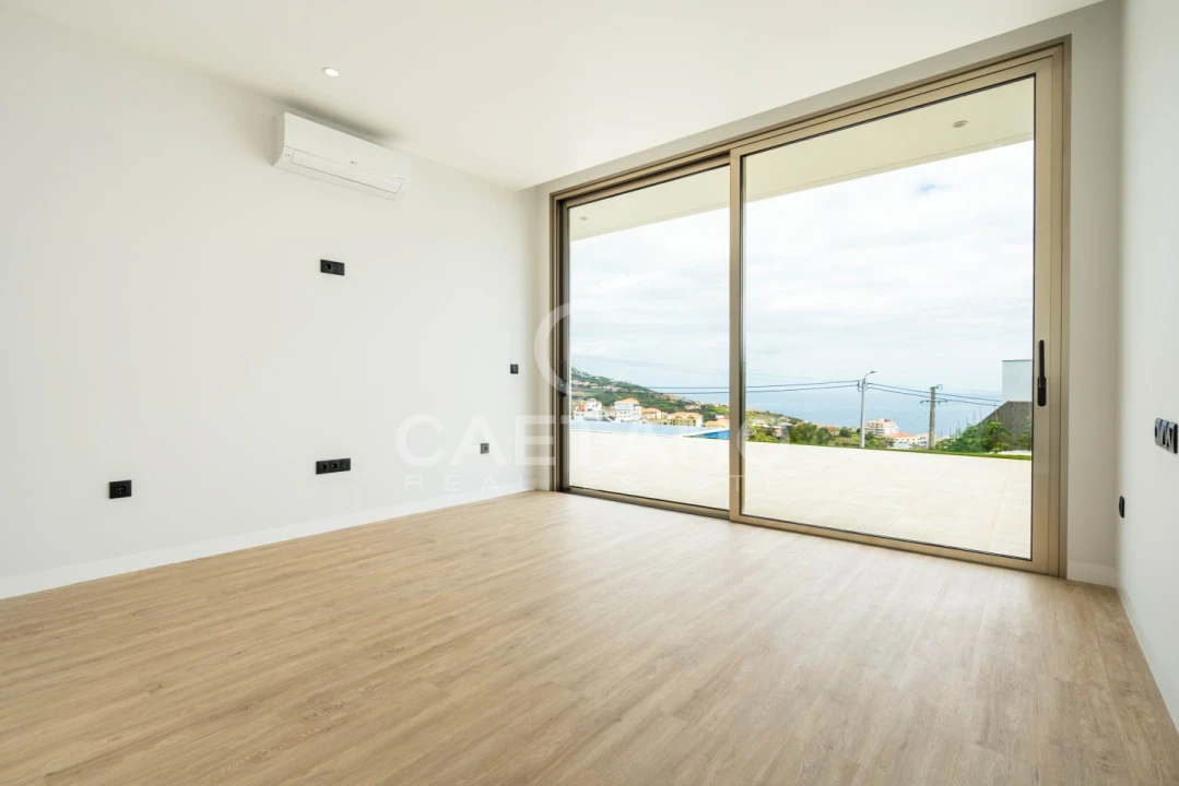 Moradia T3 para Venda em Estreito da Calheta Foto 15