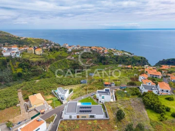 Moradia T3 para Venda em Estreito da Calheta