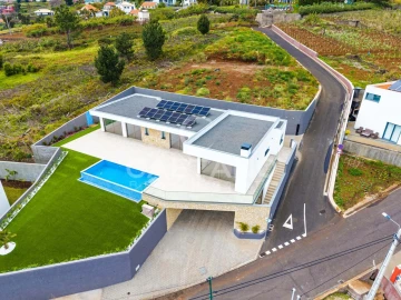 Moradia T3 para Venda em Estreito da Calheta