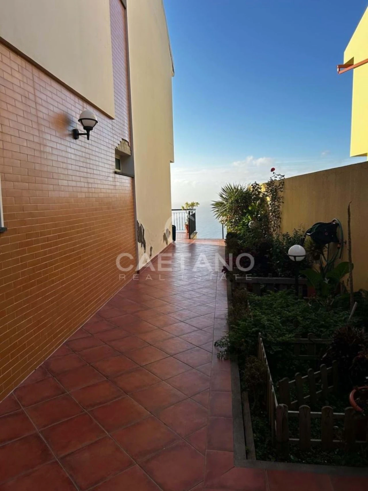 Moradia T3 para Venda em Camara de Lobos Foto 3