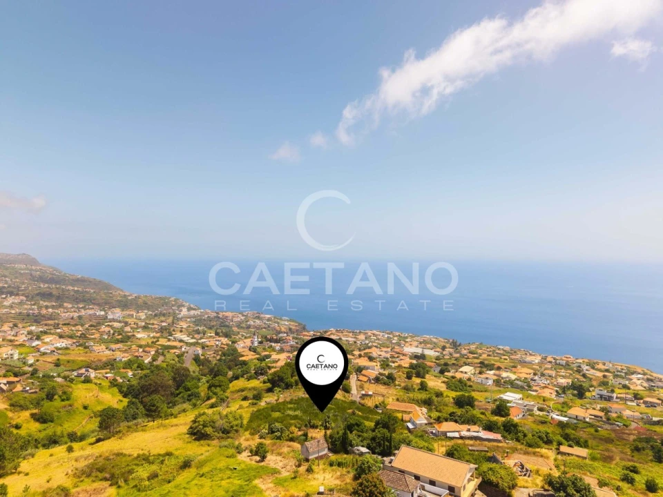 Terreno para Venda em Estreito da Calheta Foto 1