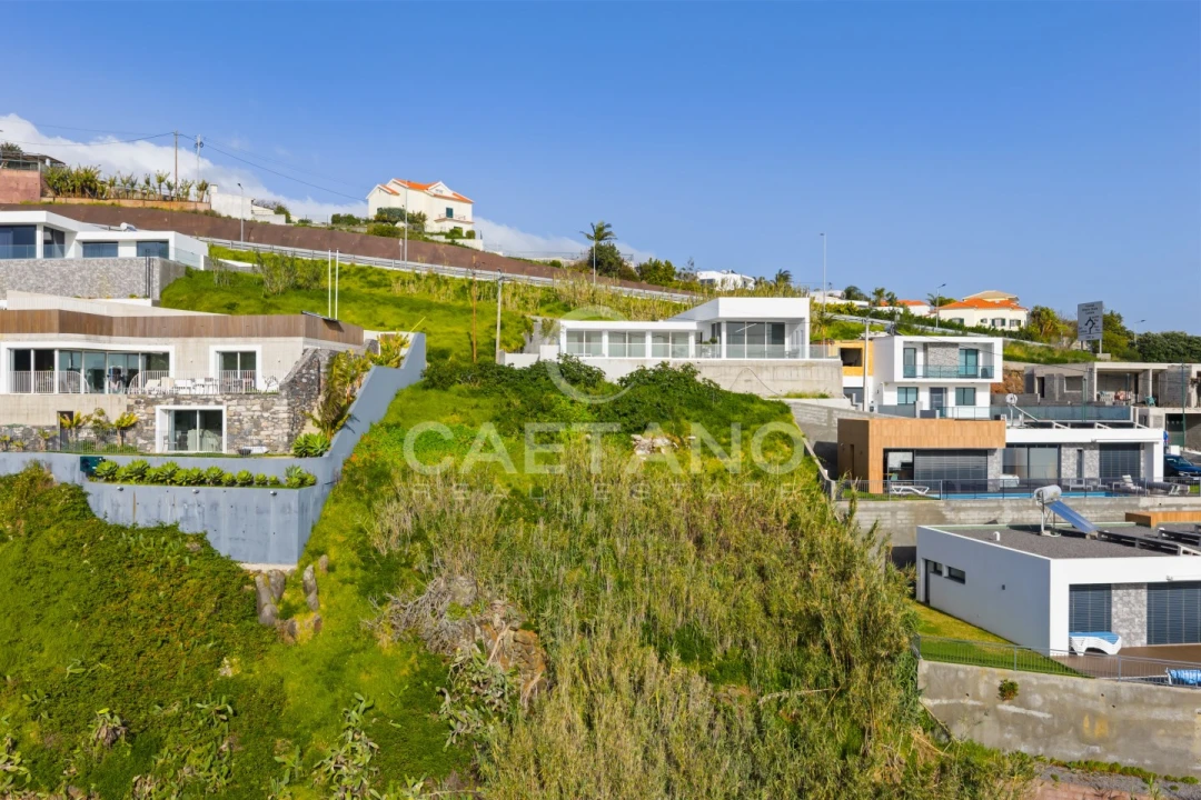 Terreno para Venda em Estreito da Calheta Foto 2