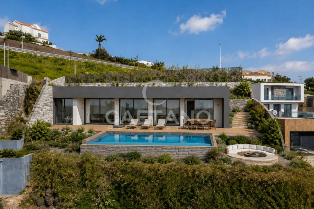 Terreno para Venda em Estreito da Calheta Foto 1