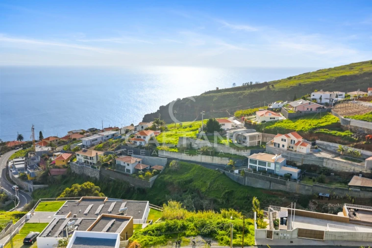 Terreno para Venda em Estreito da Calheta Foto 5