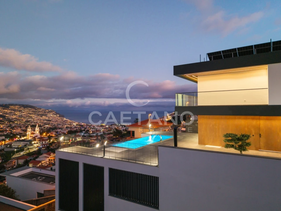 Moradia T3 para Venda em Santo Antonio Foto 4