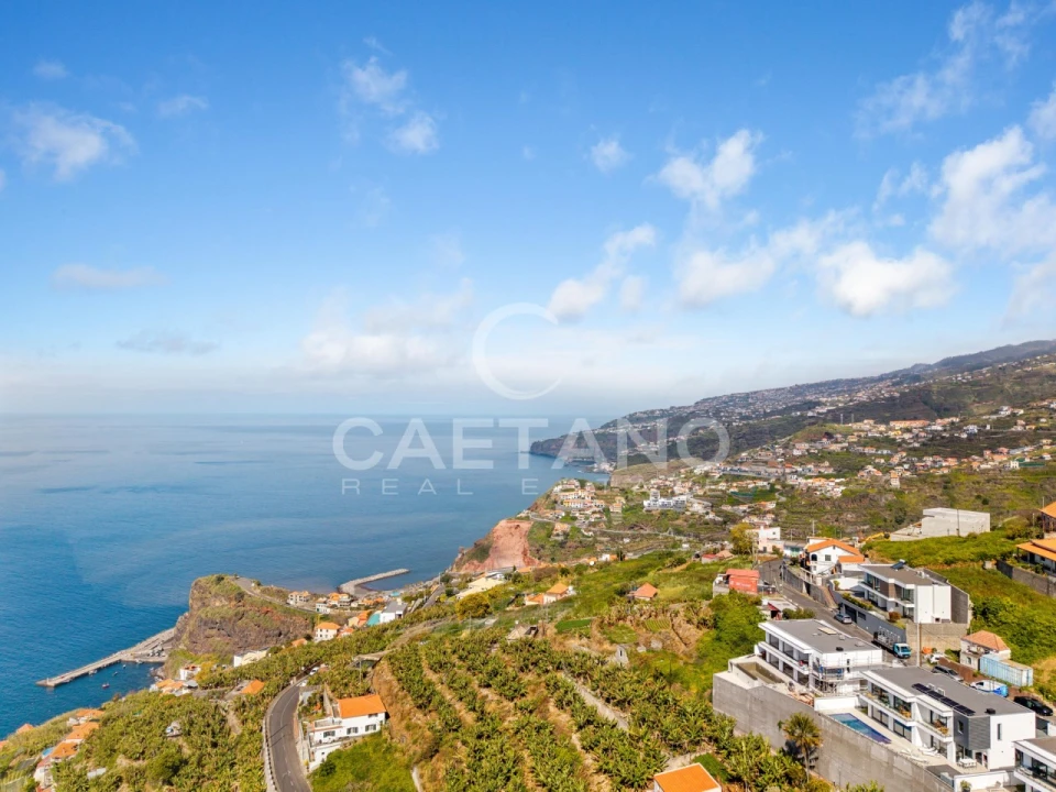 Moradia T4 para Venda em Ribeira Brava Foto 14
