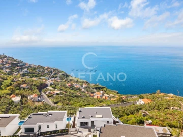 Moradia T4 para Venda em Ribeira Brava