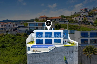 Moradia T4 para Venda em Ribeira Brava