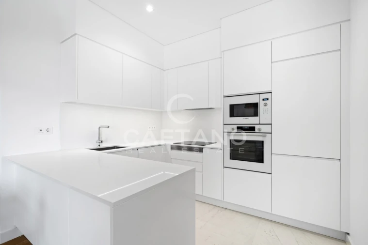 Apartamento T2 para Venda em São Martinho Foto 6