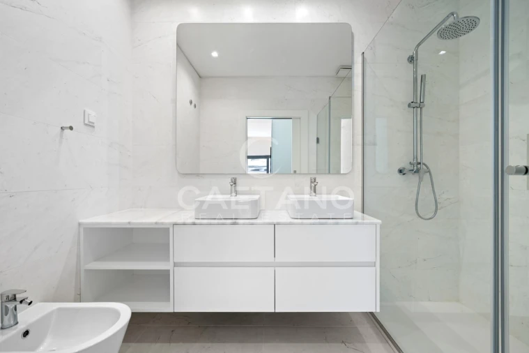 Apartamento T2 para Venda em São Martinho Foto 19