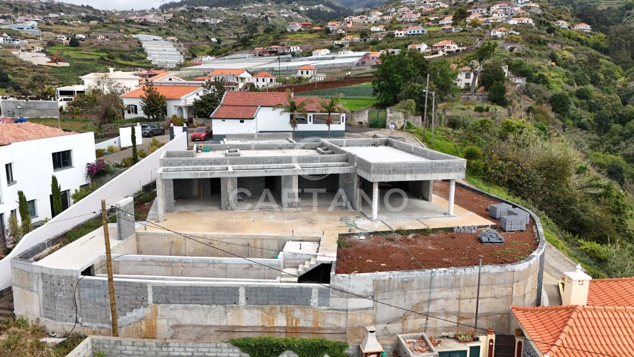 Moradia T3 para Venda em Ponta do Sol Foto 3