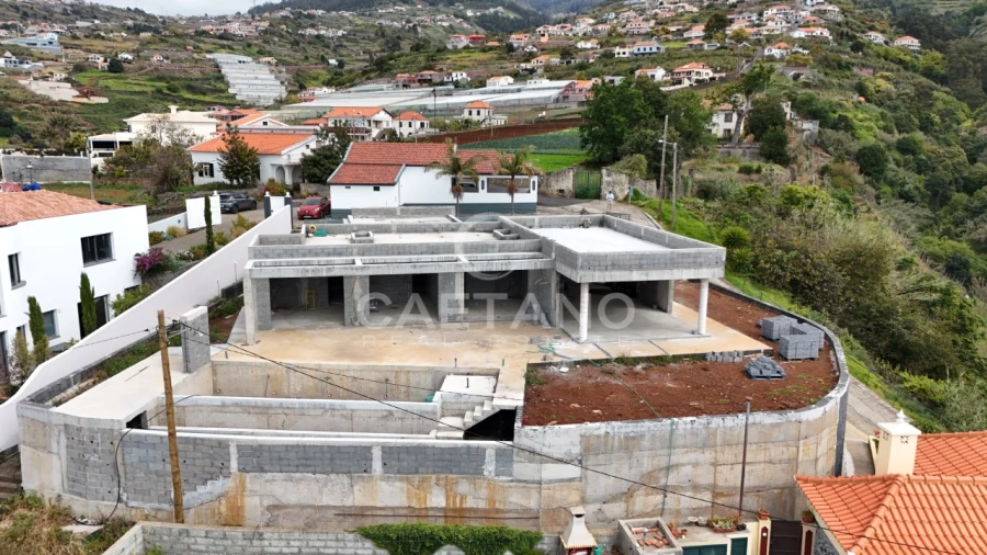 Moradia T3 para Venda em Ponta do Sol Foto 3