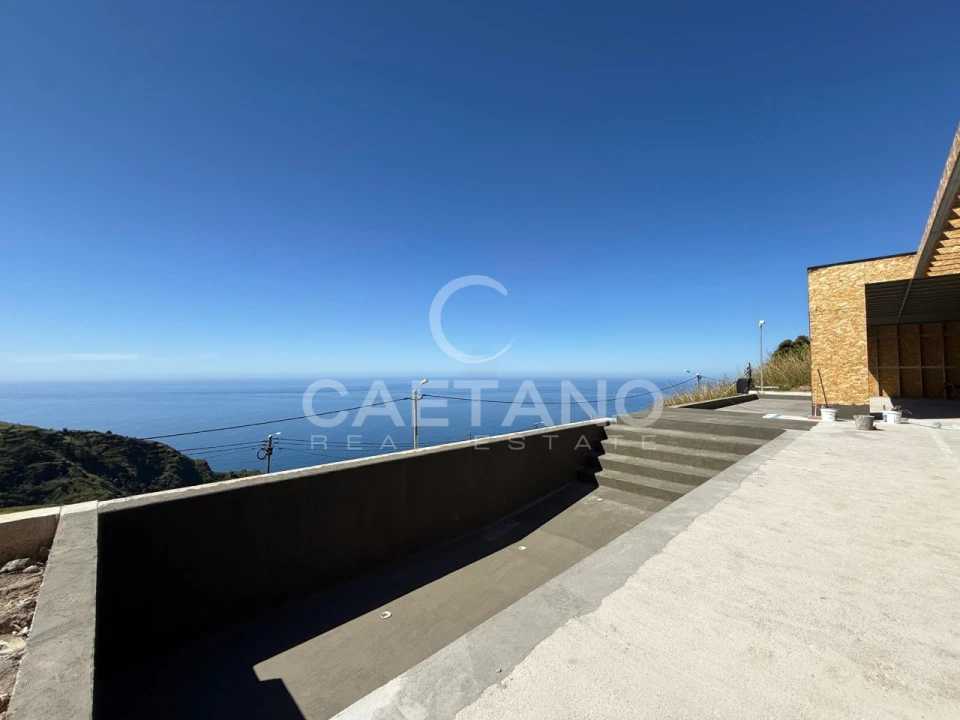 Moradia T3 para Venda em Fajã da Ovelha Foto 2