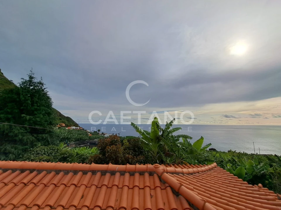 Terreno para Venda em Arco da Calheta Foto 9