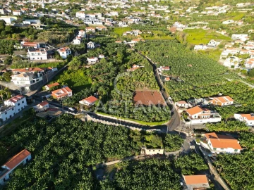 Terreno para Venda em Arco da Calheta